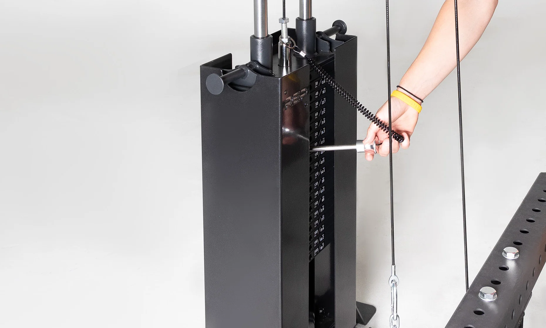 Selectorized Lat Pulldown & Low Row (4000/5000 Series) - Image 7