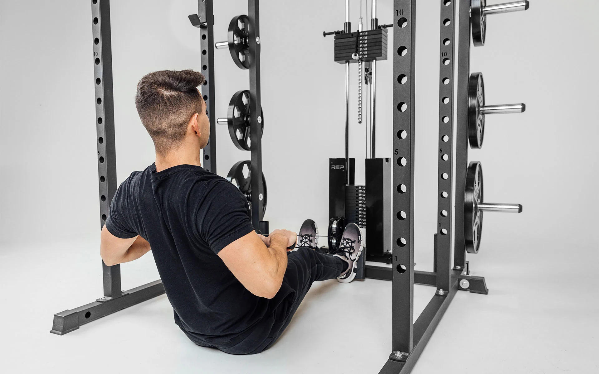 Selectorized Lat Pulldown and Low Row (1000 Series) - Image 3